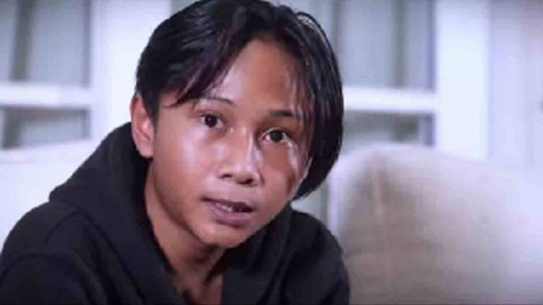 Siapa Fajar Sad Boy? Pemuda yang Viral di Podcast Denny Cagur