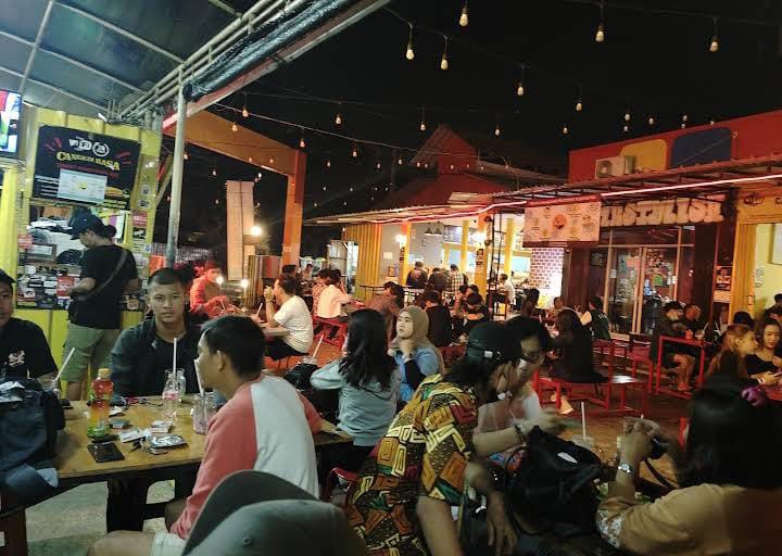 Cafe Tenda Cangkir Rasa, Tempat Ngopi Anti Macet di Jalan Pandu Raya