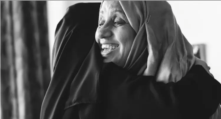 Puisi Hari Ibu Islami, Ungkapan Penuh Doa & Penjelasan Kedudukan Ibu dalam Islam