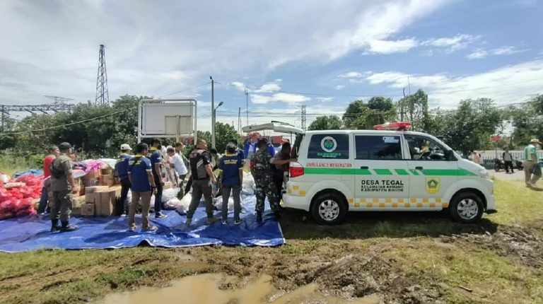 Bersama Pemdes, Karang Taruna Desa Tegal Salurkan Bantuan Korban Gempa Cianjur