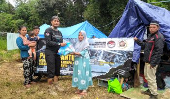PEKA Kota Bogor saat Menyalurkan Bantuan untuk Korban Gempa Cianjur, Minggu 4 Desember 2022. (Irfan/Bogordaily.net)