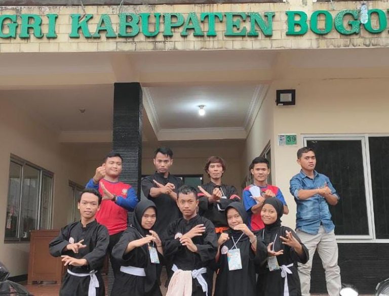 Perguruan Pencak Silat Padjajaran Terjunkan 4 Pesilat SMA PGRI Jasinga di Ajang Porseni PGRI Kabupaten Bogor