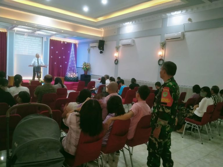 Babinsa Kecamatan Bogor Barat Pantau Perayaan Ibadah Natal di Setiap Gereja