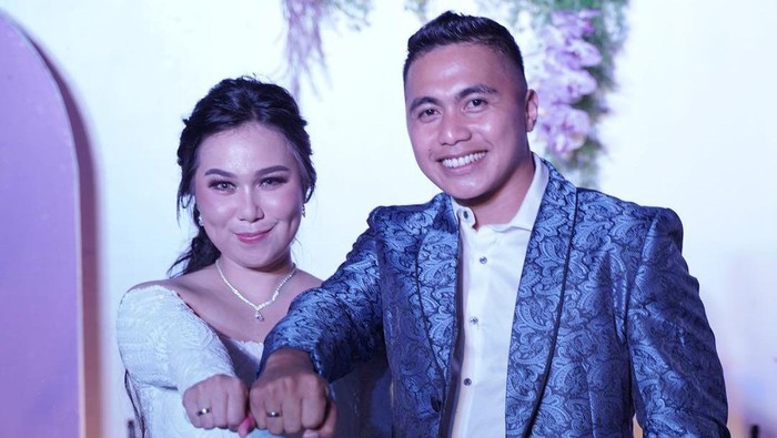 Aprilio Manganang menikah