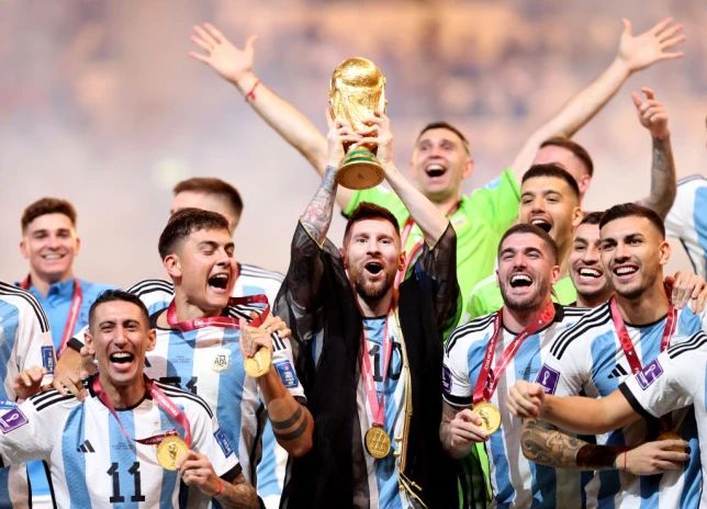 Pemakaian Jubah Bisht Messi di Piala Dunia 2022 Tuai Kecaman