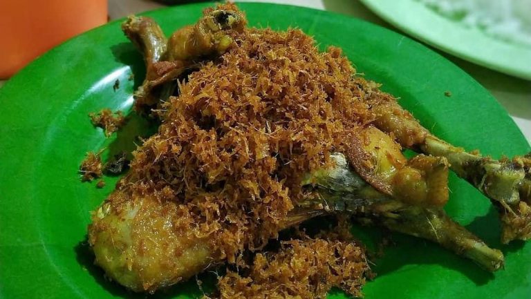 Review Warung Ayam Goreng Doyong, Terenak di Bogor