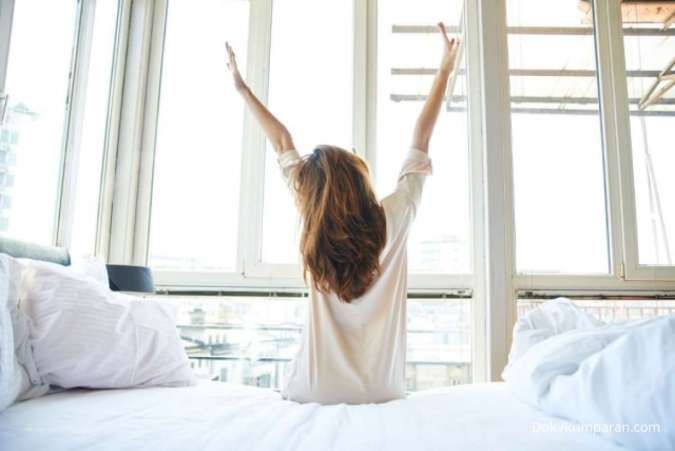 5 Kebiasaan Sehat Setelah Bangun Tidur, Langsung Peregangan
