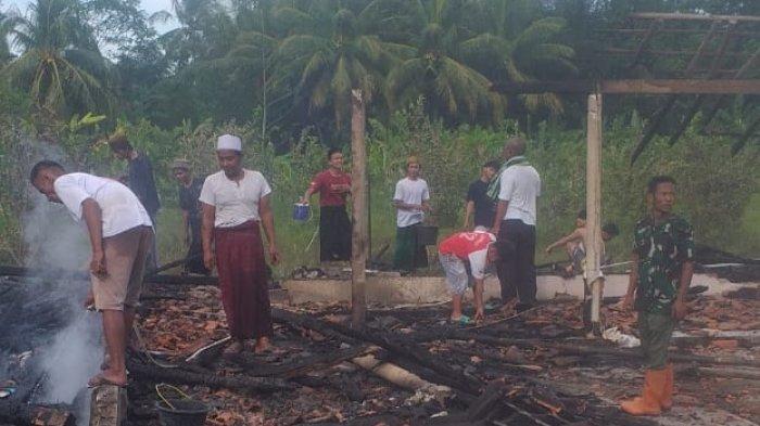 Chager Hp Diduga Jadi Penyebab Ponpes di Jasinga Bogor Kebakaran