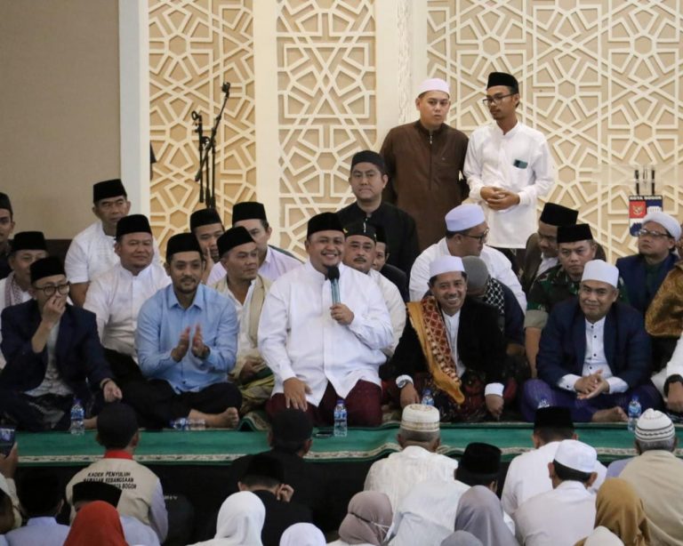 DPRD Kota Bogor Tutup Tahun 2022 Dengan  Doa Bersama di Masjid Agung