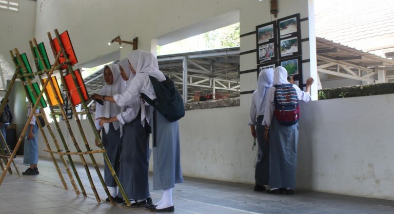 Melihat Jejak Jokowi di Rumpin Bogor dalam Album Rumpin 2023