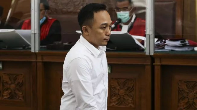 Ricky Rizal Mantan Ajudan Ferdy Sambo Divonis 13 Tahun Penjara