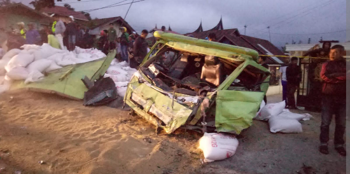 Kronologis Kecelakaan Beruntun 9 Mobil 3 Meninggal di Padang Panjang