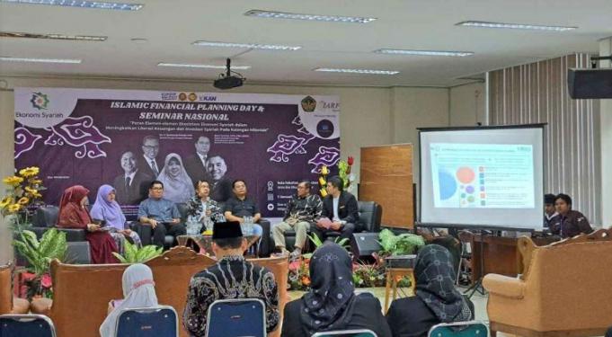 Perkuat Literasi, Program Studi Eksyar FAI UIKA Bogor Gelar Seminar Nasional