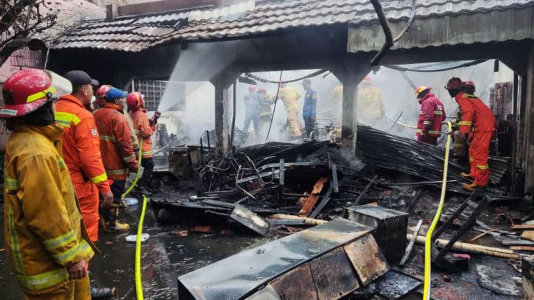 Kebakaran di Sukasari, Gudang Ludes Dilalap Api