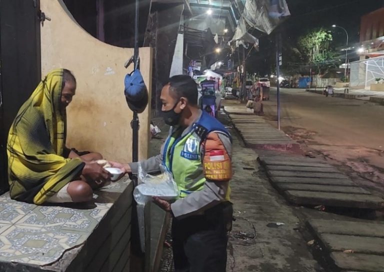 Polisi Penolong, Begini Aksi Patroli Perut Lapar ala Polresta Bogor Kota
