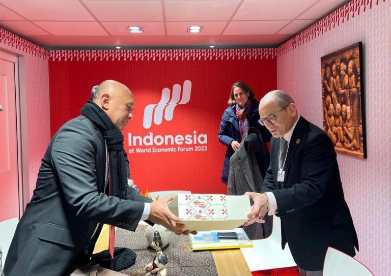 MenKopUKM dorong Kerja Sama Nestle dengan Koperasi di Indonesia