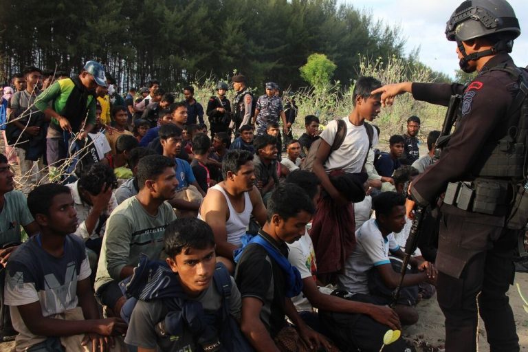 Ratusan Pengungsi Rohingya Kembali Terdampar di Aceh