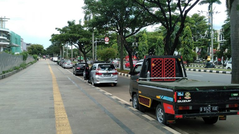 Sikat Parkir Liar di Cibinong, Pemkab Bogor Bangun Kantong Parkir
