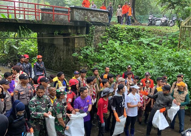 Hari Sampah Nasional, Pemkot Bogor Bersih-bersih Sungai Ciliwung