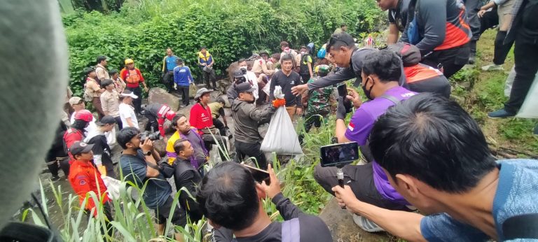 Kebun Raya Bogor Jadi Bagian World Clean Up Day