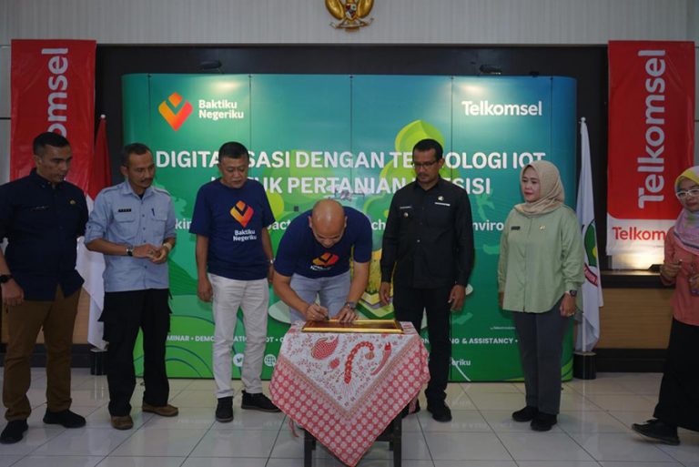 Telkomsel Bersama Pemkab Garut Siap Wujudkan Pembangunan Teknologi Pertanian di Garut
