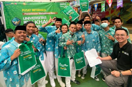 UIKA Bogor Sukses Ikuti Indonesia Favorite Campus Expo 2023