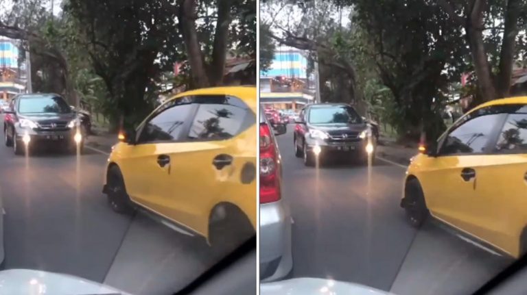 Viral Mobil Lawan Arah, Auto Jalan Mundur