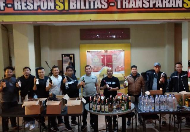 Tim Kujang Polresta Bogor Kota Sita Ratusan Botol Miras