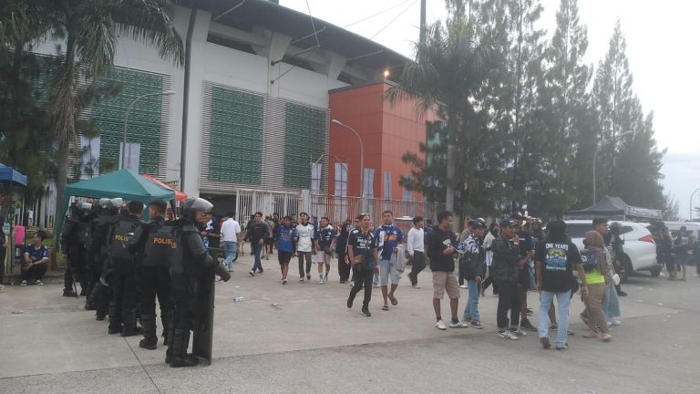 Persib Bandung Melawan PSM Makassar di Stadion Pakansari Berjalan Tertib, Bobotoh Dapat Apresiasi