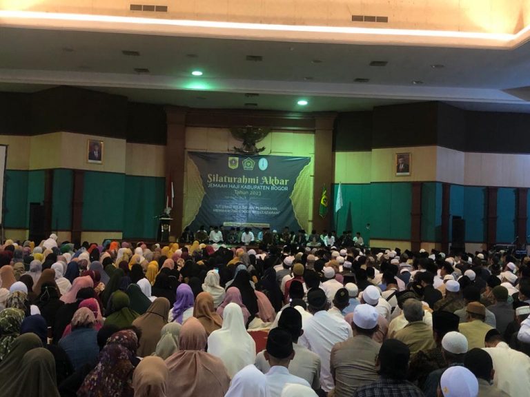 Ribuan Warga Kabupaten Bogor Padati Acara Silaturahmi Akbar Jamaah Haji 2023