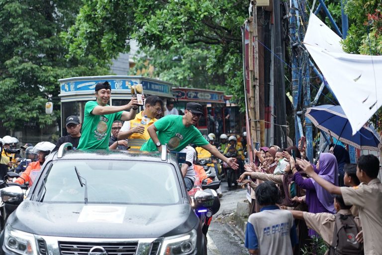 Meriah, Ribuan Warga Hingga Pelajar di Kota Bogor Sambut Piala Adipura