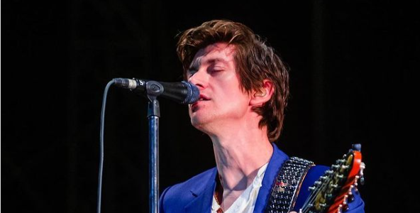 Profil dan Biodata Alex Turner, Vokalis Arctic Monkeys yang Bikin Heboh Fans Indonesia