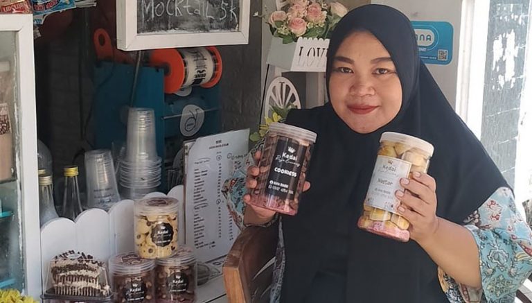 Bermodal Pinjaman dari BRI, Wanita Asal Makassar Sukses Buka Usaha Kue