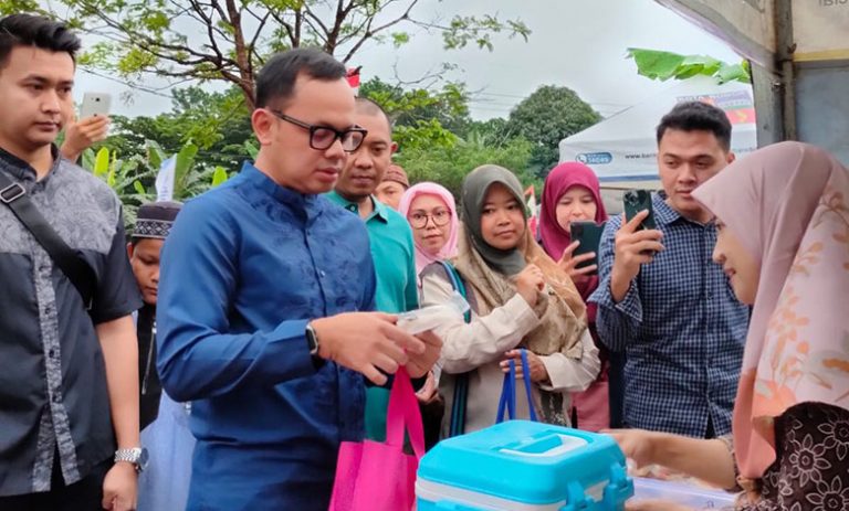 Bima Arya Kunjungi Gebyar Ramadan di Sindangsari Bogor Timur  
