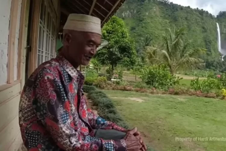 Viral Rumah Abah di Desa dengan Pemandangan Air Terjun, Ditawar Rp2 M Ditolak