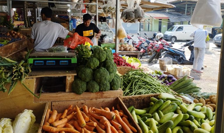 Revitalisasi Pasar Jambu Dua Dimulai, Ratusan Pedagang Mulai Isi TPS