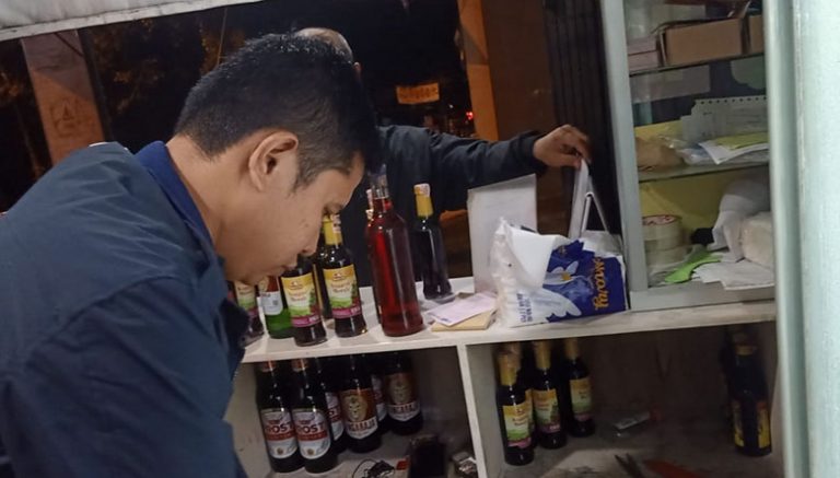 Polresta Bogor Kota Sita 133 Botol Miras di Warung Jambu