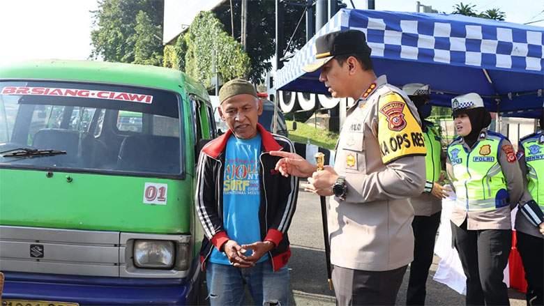 Polresta Bogor Kota Uji Kelayakan Bus Dan Angkot