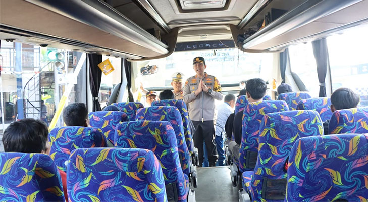 Polresta Bogor Kota Uji Kelayakan Bus dan Angkot di Terminal Baranangsiang