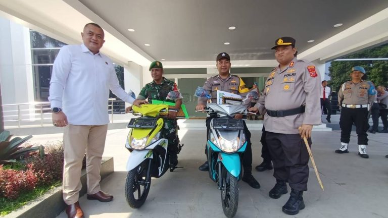 TNI-POLRI Berhasil Ungkap Kasus Narkoba di Cibinong, Ketua DPRD Kabupaten Bogor Berikan Hadiah Motor
