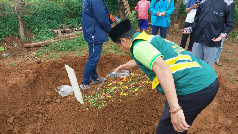 Baznas Kota Bogor Lakukan Pemulasaraan dan Pemakaman Jenazah Terlantar di RSUD Ciawi