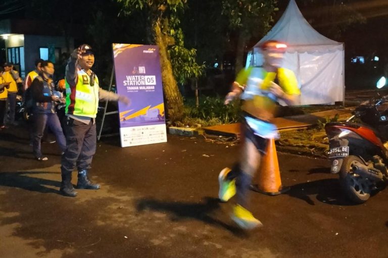 Polsek Bogor Tengah Lakukan Pengamanan Lari Massal Mandiri ITB Ultra Marathon 2023