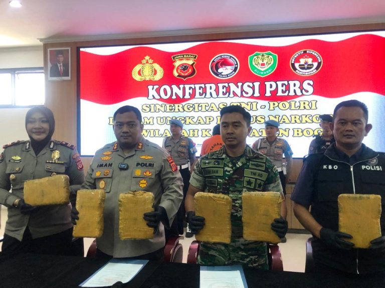 Berkat Sinergi TNI-Polri, Ganja 6,5 Kg Siap Edar Berhasil Dihentikan