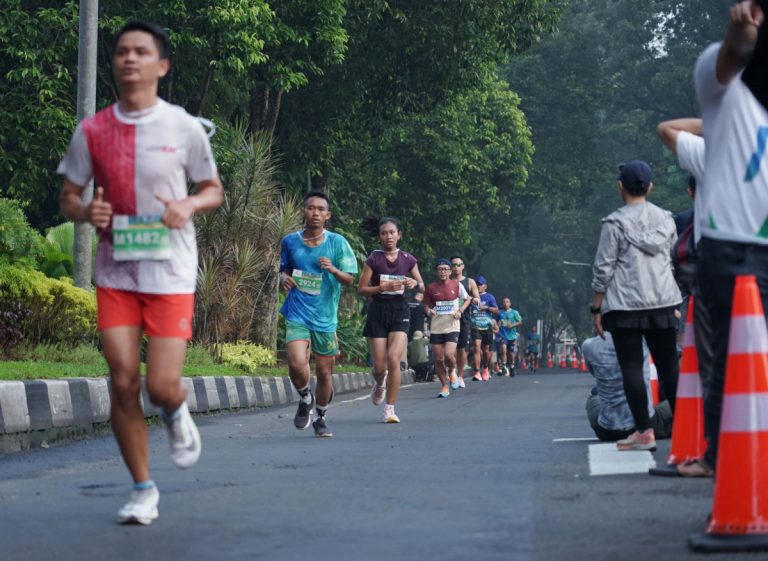 Ribuan Pelari Jabar Run 10K Nikmati Trek Lari dan Kesejukan Kota Bogor