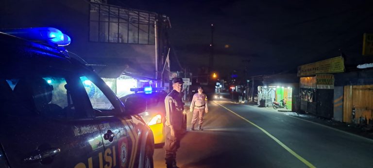 Cegah Gangguan Selama Ramadan, Polsek Ciampea Lakukan Patroli Blue Light