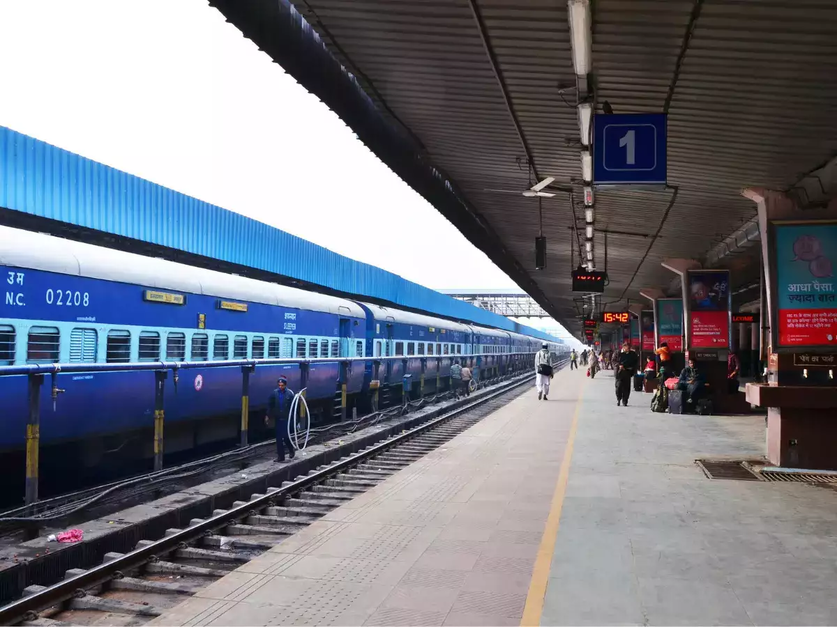 India Punya Stasiun dengan Peron Terpanjang di Dunia