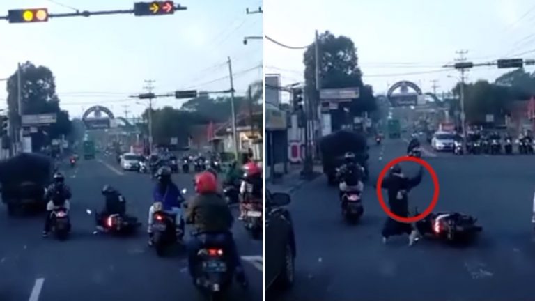 Viral, Dengar Sirine Damkar Wanita Panik Tinggalkan Motor