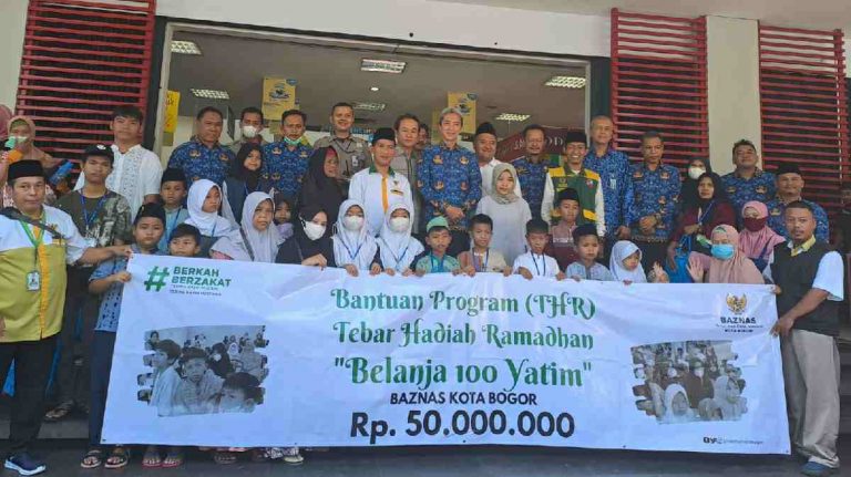 BAZNAS Kota Bogor Belanja Bareng 100 Anak Yatim