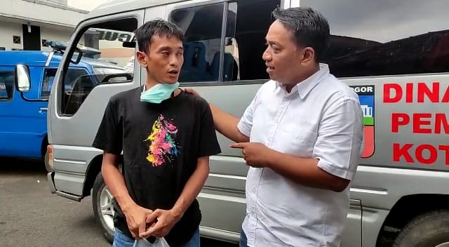 Dinsos Kota Bogor Pulangkan Pria yang Mau Loncat di Jembatan Otista