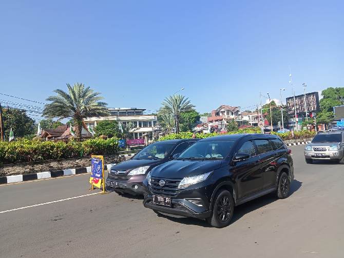 Puncak Ramai Lancar, Polres Bogor Berlakukan One Way Arah Jakarta